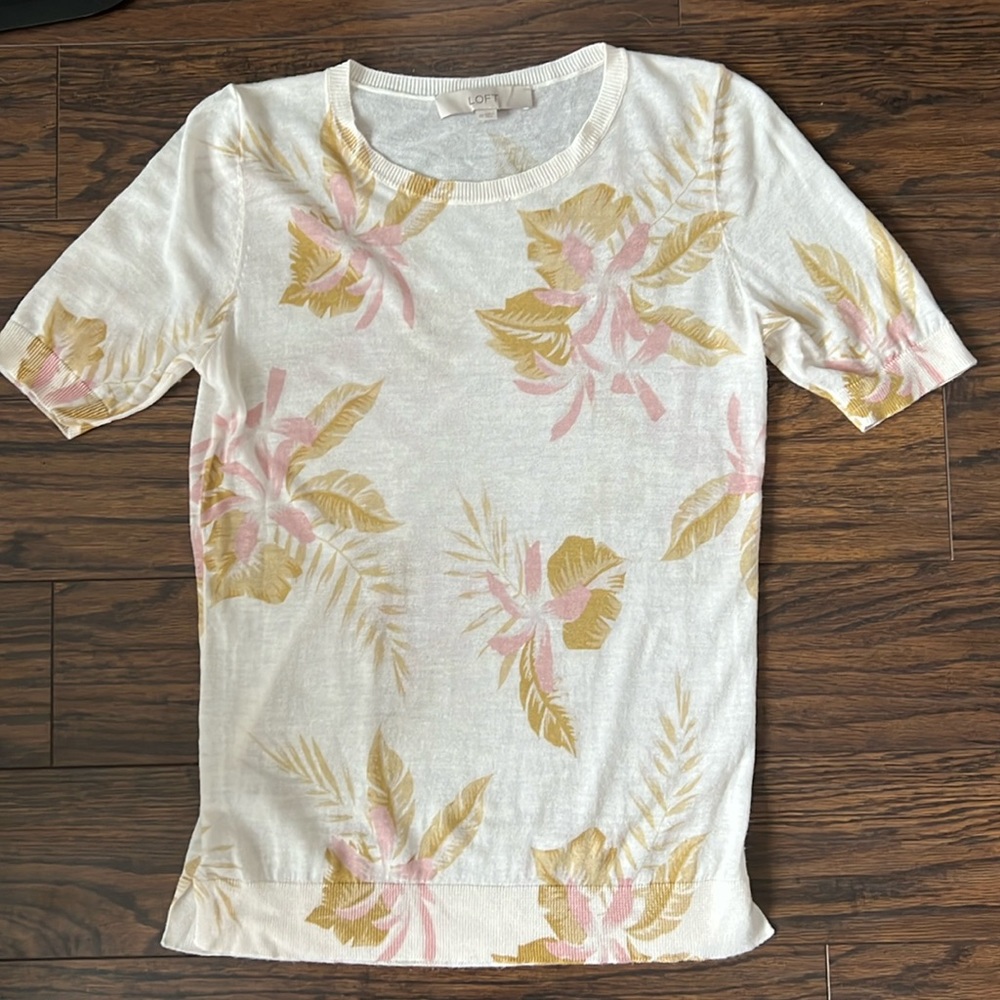 Loft short sleeve sweater top